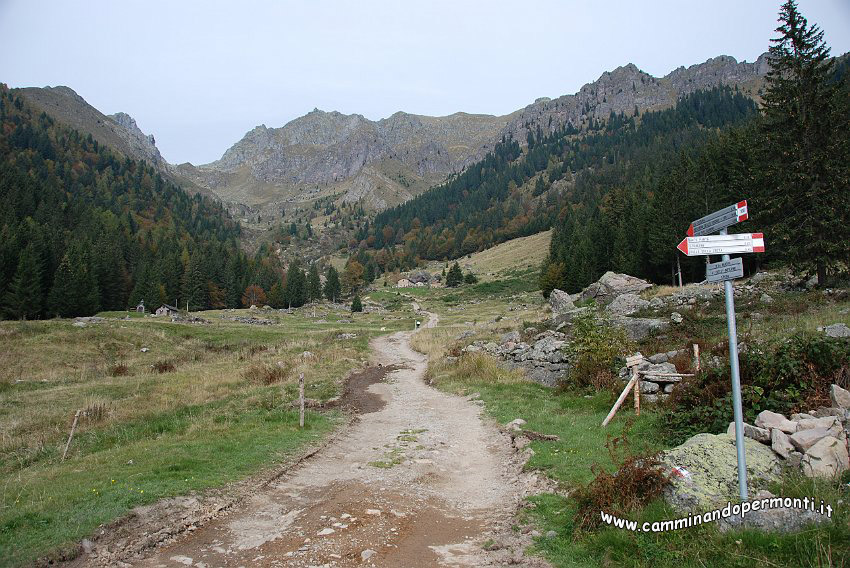 09 12155 Alpe Valle Inferno.JPG